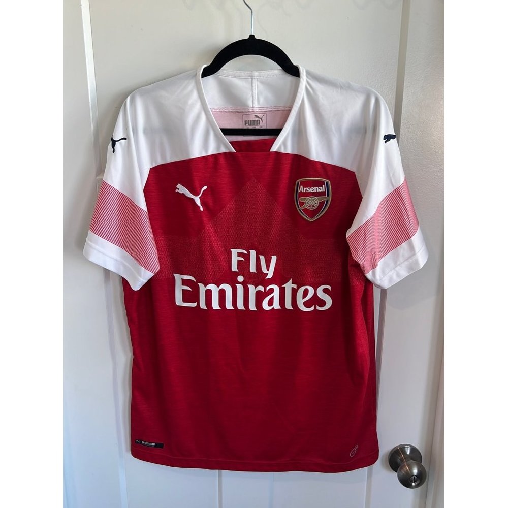 Puma Arsenal Men’s Red & White "The Gunners Emirates Home Jersey L Vntg